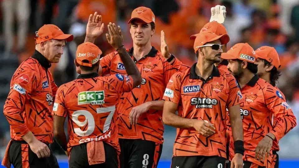 KKR के ख़िलाफ़ हार के बाद SRH के IPL 2026 प्लेऑफ में क्वालीफाई करने की स्थिति
